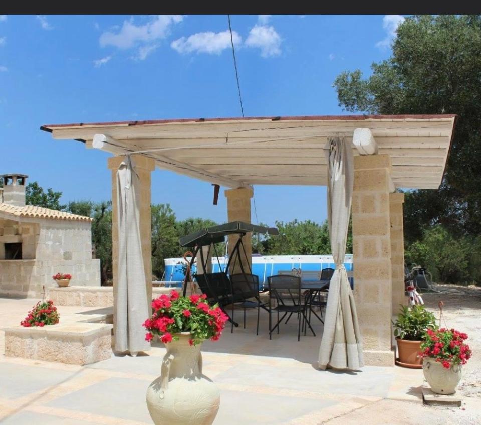 הוילה צ'לייה מספיקה Il Trullo Di Francesca מראה חיצוני תמונה